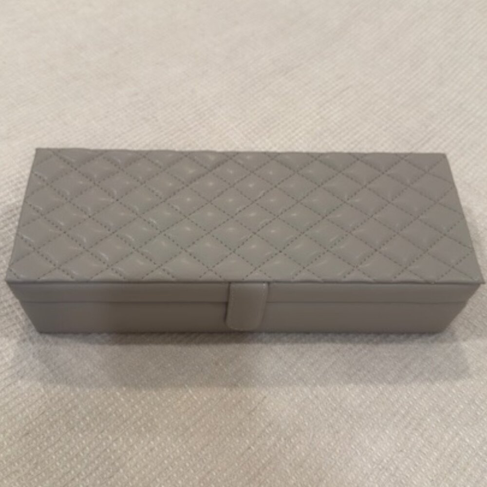 NIB Brouk & Company Leo Jewelry box- Grey